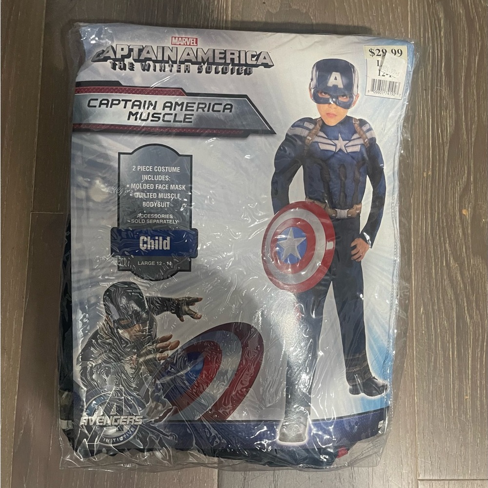 Marvel captain America the winter soldier child costume. NWT large 12-14